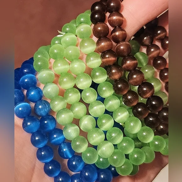 Cat eye Beaded Stretch Bracelet - Picture 2 of 5